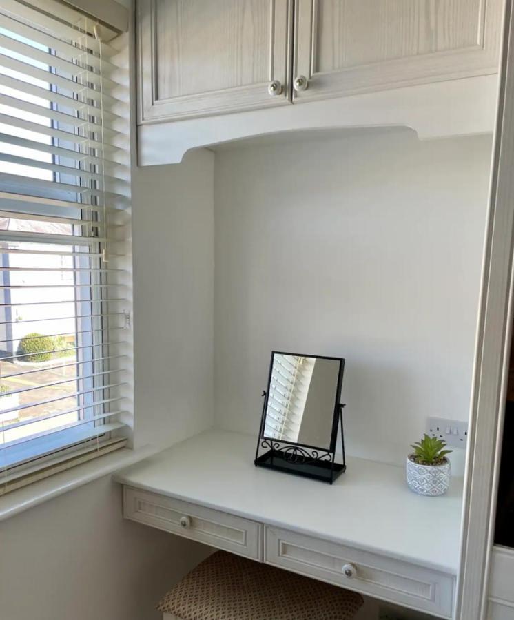 Stratford Upon Avon: 2 Bed Town Centre Apartment, Parking For One Car Zewnętrze zdjęcie