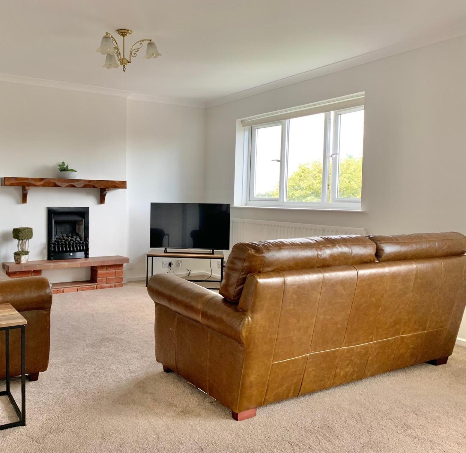 Stratford Upon Avon: 2 Bed Town Centre Apartment, Parking For One Car Zewnętrze zdjęcie